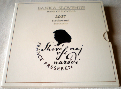 Coffret BU de Slovénie année 2007, contenant 8 pièces de 1 centime  à 2 euro. Livrées dans  leur coffret d'origine.