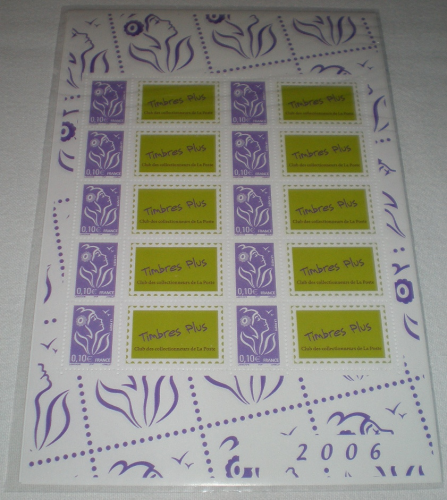 Bloc feuillet gommé type Marianne de Lamouche, feuille de 10 timbres attenant chacun à une vignette personnalisée, année 2006.