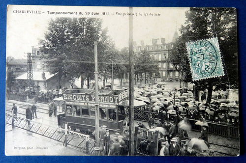 Carte postale Charleville Tamponnement 26 juin 1911