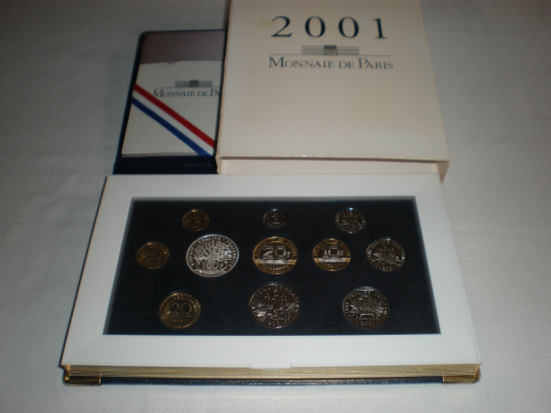 Monnaie de Paris en coffret BE année 2001,belle  épreuve