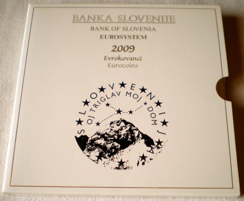 Coffret BU Slovénie, année 2009   contenant 8 pièces de 1centime à 2 Euro plus 3 Euro Commémoratives, premier aviateur  Slovène.