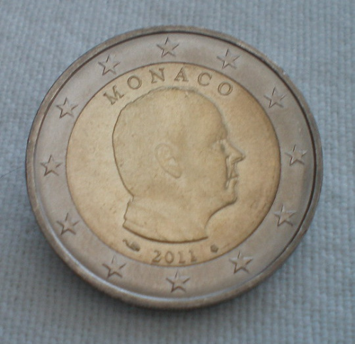 Monnaie  de 2 Euro courante Monaco, année 2011.Portrait  du Prince Albert II.
