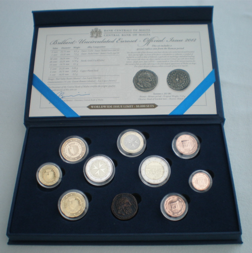 Coffret BU Malte, année 2012 de  9 pièces  + 1 médaille.