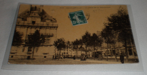 Carte postale de Charleville Place de la république