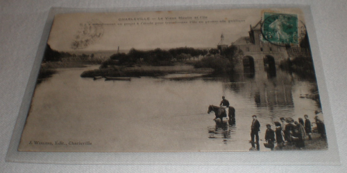 Carte postale Charleville, le vieux  moulin et L'ile
