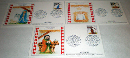 Enveloppes premier jour  Monaco  année.  N°1957 à 1959. 3 valeurs  santons de Noêl.
