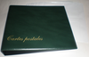 Album luxe vert  pour cartes postales,  simili cuir  reliure garnie de 15 recharges  pour 170 cartes postales  anciennes. Réf  2004