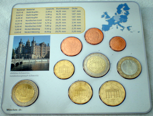 Allemagne coffret BU 2007 atelier D. Inclus les 2 Euros commémoratives, sans la 2 Euro courante.