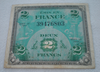 Billet  deux anciens francs Français 1944 avec drapeau au verso, en bon état.