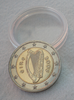 Pièce 2 Euro courante Irlande, année  2005. Pièce provenant de rouleaux neufs.