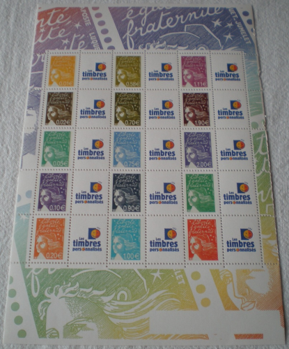Bloc feuillet gommé 15 timbres  attenant chacun à une vignette personnalisée  Réf : F 3688B Type Marianne du 14 Juillet  avec logo  T.T.P . Année 2004