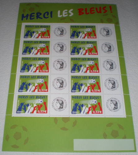 Bloc feuillet sport Football merci les bleus  papier gommé 10 timbres avec  vignette, logo de la poste Cérès, année 2006.