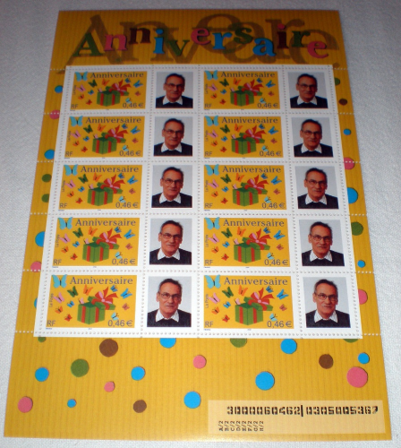 Bloc feuillet timbre pour anniversaitre, papier gommé feuille de 10 timbres attenants chacun à une vignette, année 2002.