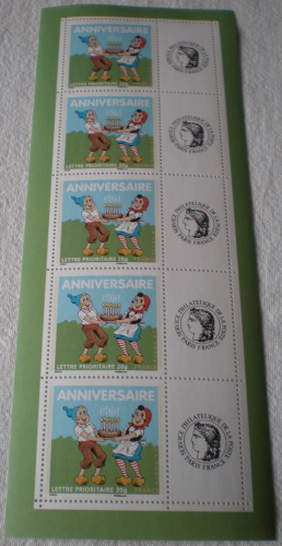 Timbres mini bloc gommé année 2007. T.P. pour anniversaires, émis en feuille de 5 timbres avec vignettes attenantes.