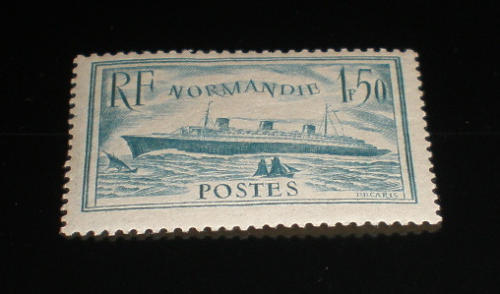 Timbre poste France année 1935. T.P.1f.50 bleu clair. Réf 300 Neuf* gomme d'origine avec trace de charnière. paquebot Normandie bleu clair.
