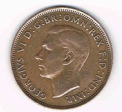 Pièce du Royaume-Uni One 1 penny, date de frappe 1945, métale bronze, inscription Georgivs VI pièce livrée sous etui plastique avec rabat.
