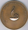 Médaille en bronze avec le poinçon marqué sur la tranche bronze, type centenaire de la croix rouge Française 1863 /1963 état  parfait.