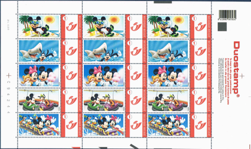 Timbres poste de Belgique en feuillet de trois paires identiques. Mickey en vacances d'été.