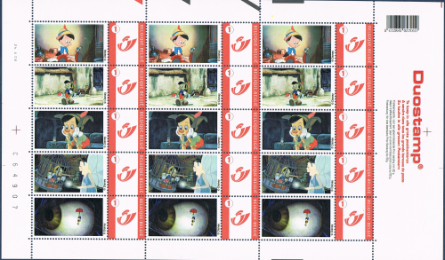 Timbres poste de Belgique en feuillet de trois paires identiques, Pinocchio dans diverses activités.