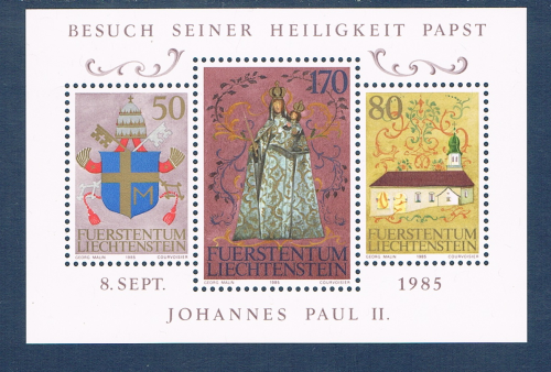 Timbres Liechtenstein bloc feuillet série de 3 valeurs dentelés émis en 1985. Réf Yvert & Tellier N° 15 neuf. Descriptif: Timbres visite de Johannes Paul II et armoiries pontificales.