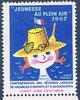 France vignette jeunesse au plain air 1967. Descriptif: Confédération des oeuvres laîques de vacances d'enfants et d'adolescents, valeur vingt cinq centimes.
