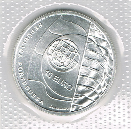 Pièce du Portugal 10 Euros commémorative en argent année 2007. Descriptif: Campeonatos Do Mundo de vela  Olimpica. Livrée sous pochette plastique.