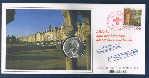 Offre spéciale: Enveloppe philatélique numismatique 1er jour d'émission affranchie avec 1 timbres poste + une médaille commémorative en argentan, pour célébrer la prestigieuse ville d'Arras.