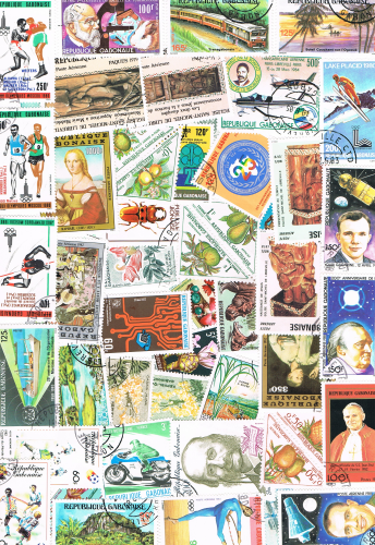 Pochette de timbres du Gabon. Descriptif:  Pochette de 50 timbres oblitérés. Offre spéciale le timbre à moins de 0,05 centimes pièce. Lot découverte.