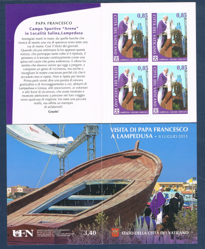 Carnet philatélique Vatican, consacrés aux voyages du Pape François en Italie et représentant celui à l'île de Lampedusa, symbole d'espérance pour une vie meilleure.