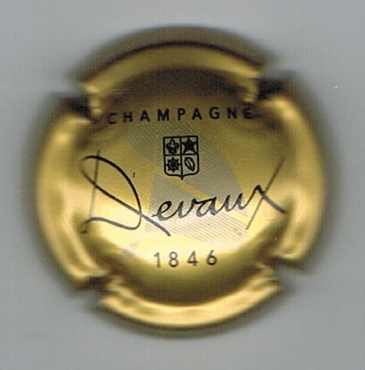 Capsule Champagne Devaux 1846 fond doré