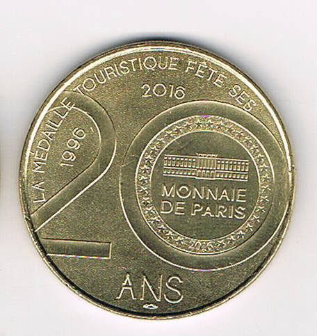 Médaille touristique la place ducale Charleville Mézieres
