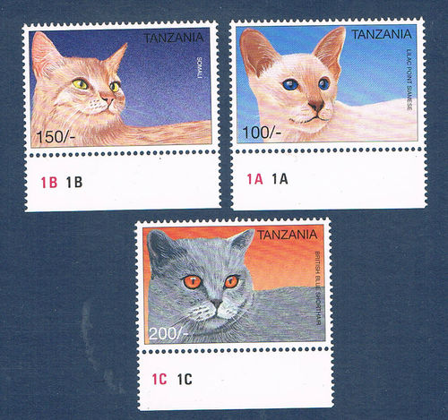 Série 3 timbres Tanzania type Chats divers Lilac Point Siamese