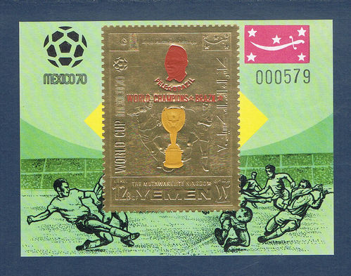 Bloc non dentelé timbre gaufré OR Yemen Coupe du monde Mexico