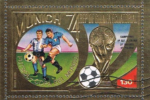 Bloc aérienne dentelé timbre gaufré OR Coupe du monde Munich